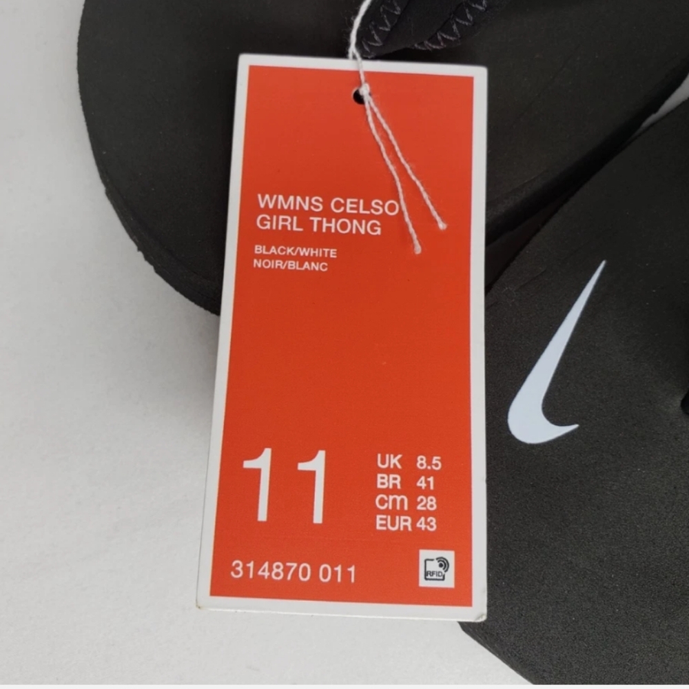 Nike Celso Women's Thong Flip Flop Sandals Black/White Size 11